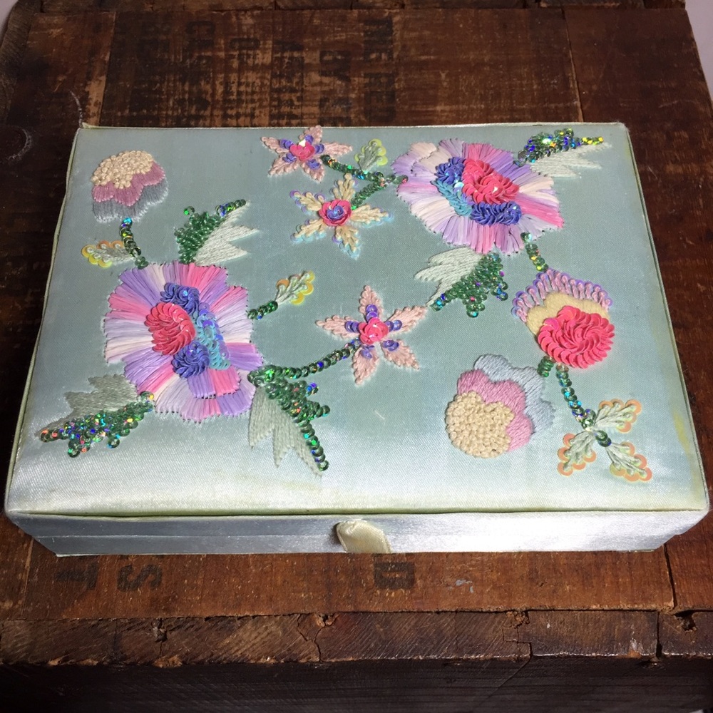 Purva green embroidered jewelry box vintage